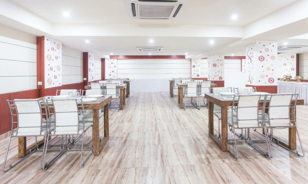 特瑞博特雷德杨基国际酒店 瓦拉纳西 外观 照片